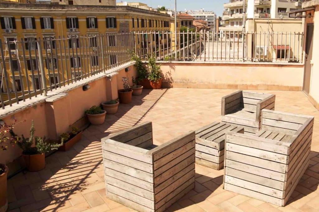 Luna A Trastevere Рим Екстериор снимка